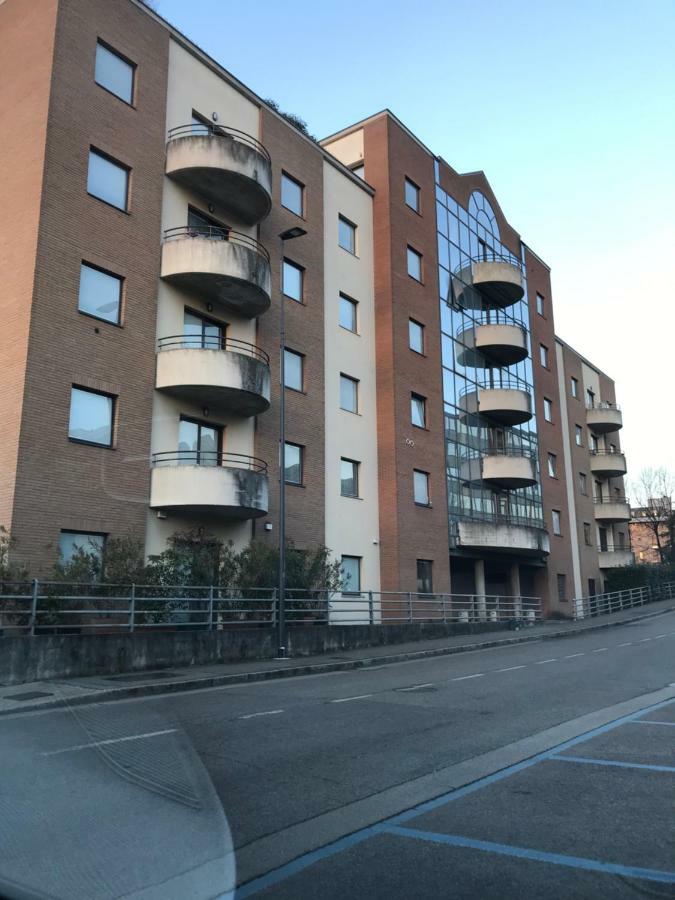 Appartamento Grazioso Bilocale Metrò/Centro Brescia Esterno foto